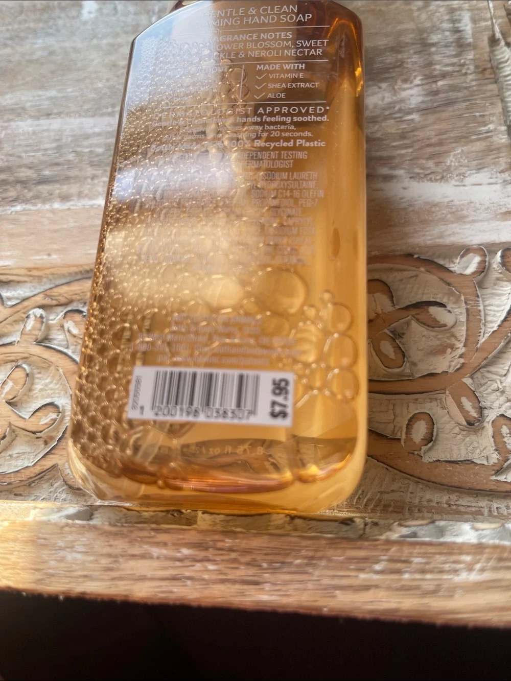 Bath & Body Works Backyard Honeysuckle Foaming Hand Soap - Amber & Cream